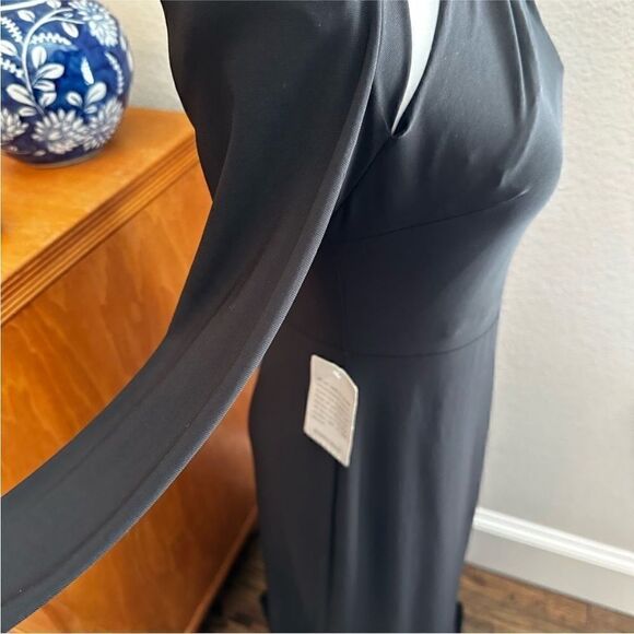 NWT Betsy & Adam Long Jersey Asymmetrical Sleeve Gown - Picture 10 of 10